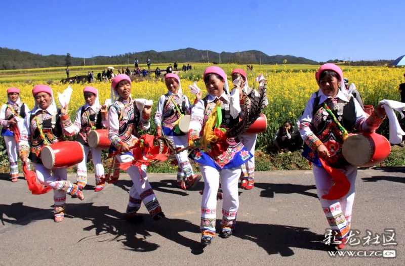 云南之美彝族花鼓舞