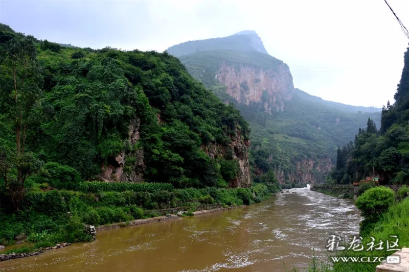 (河上洞风光) 富民白地山风光 玩了