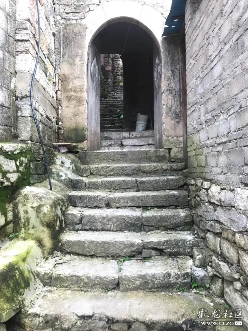 贵州黄果树石头寨