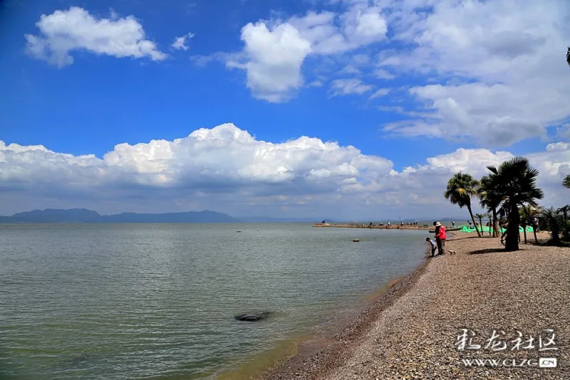 滇池东岸海晏村,湖光山色,滇池美景,尽收眼底!