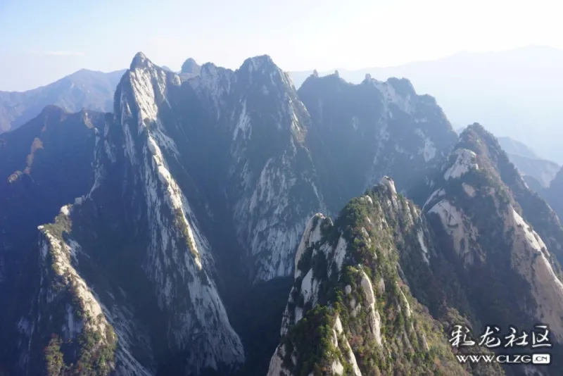 西岳华山,险峻巍峨