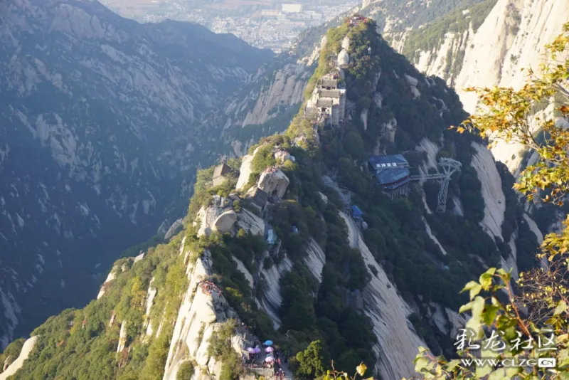 西岳华山,险峻巍峨