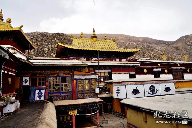 追寻拉萨三大寺庙之一的哲蚌寺