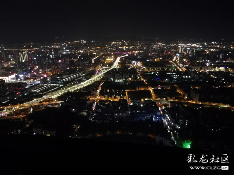 昆明西山夜景(手机拍摄的)