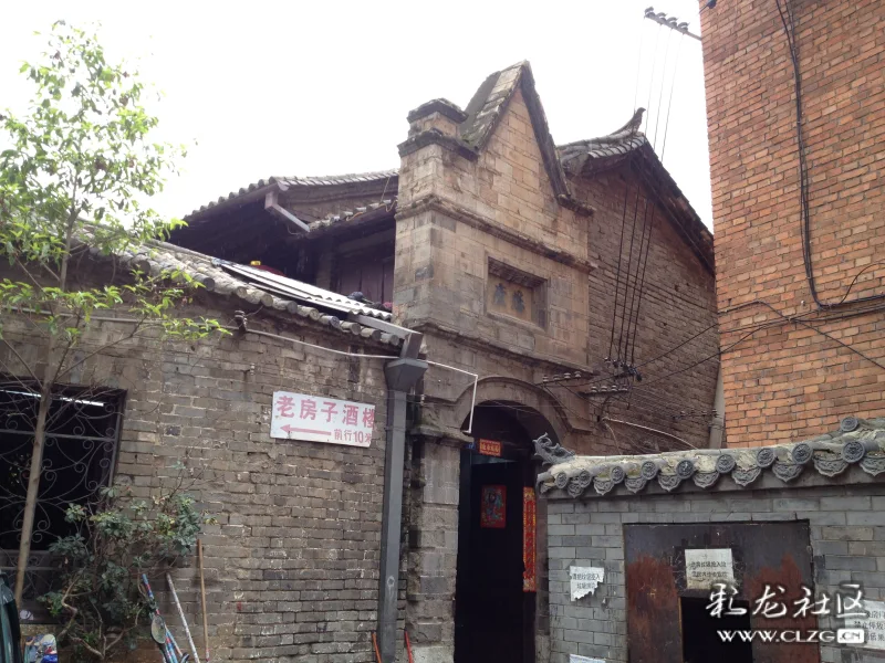 景星花鸟市场,保存完好的一颗印结构的老房子.