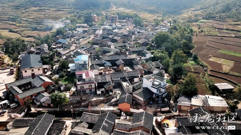 昆明古村落 具有彝族传统建筑特色的晋宁双河乡田坝村-彩龙社区