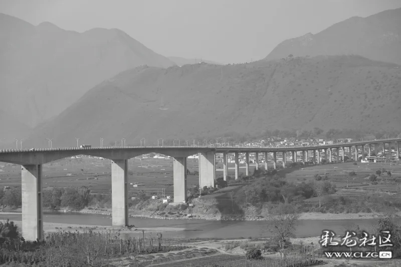 云南跨江第一长桥-----怒江大桥
