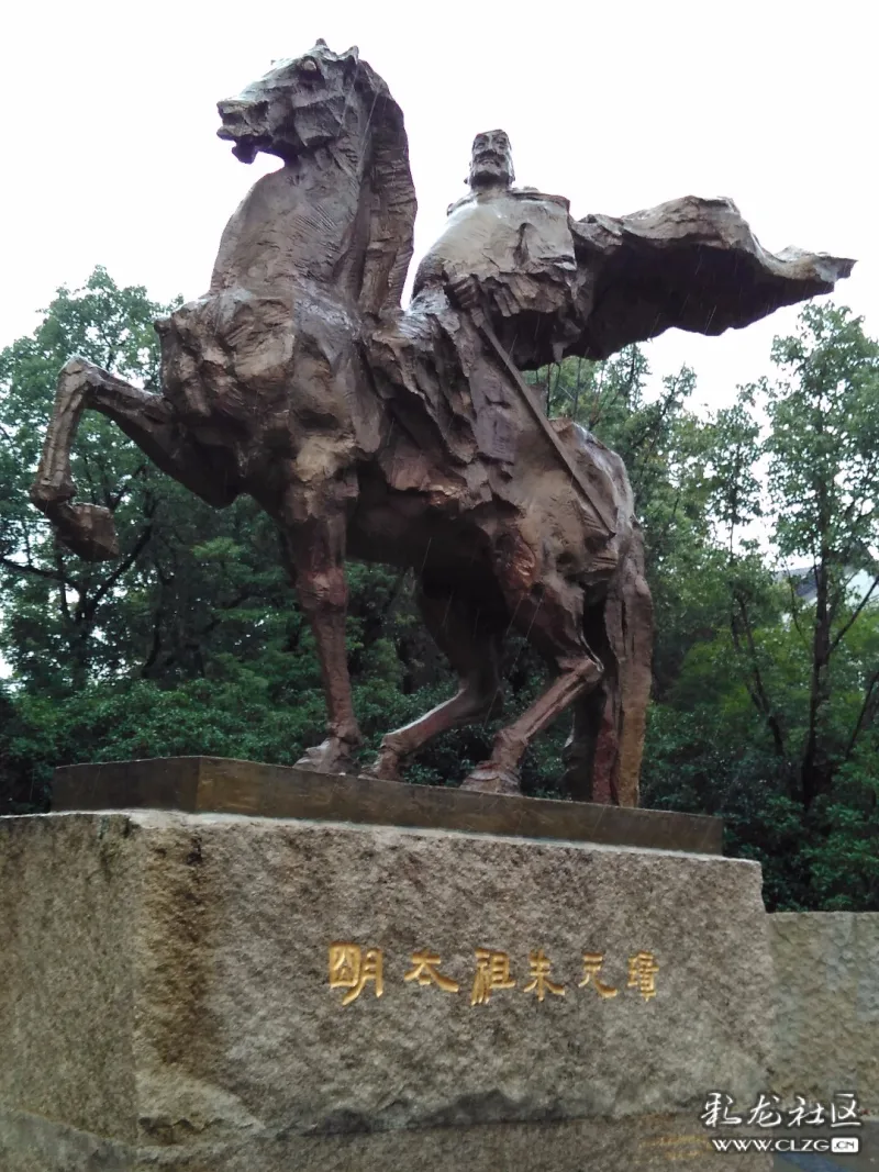 陵区里的明太祖朱元璋骑马雕像明孝陵博物馆镇墓兽武士守墓俑