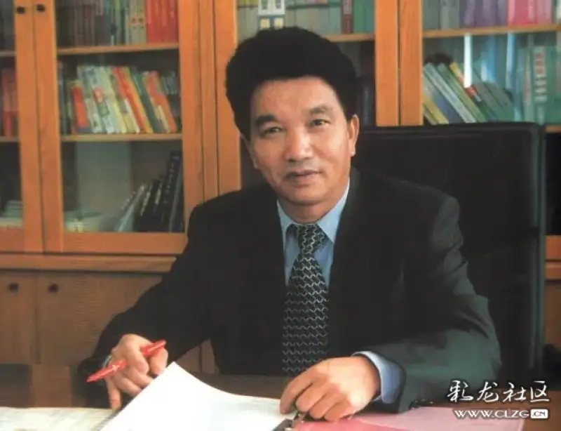2008年,李桥忠,孙鹤予分别与时任昆明市中院庭副庭长陈超,省