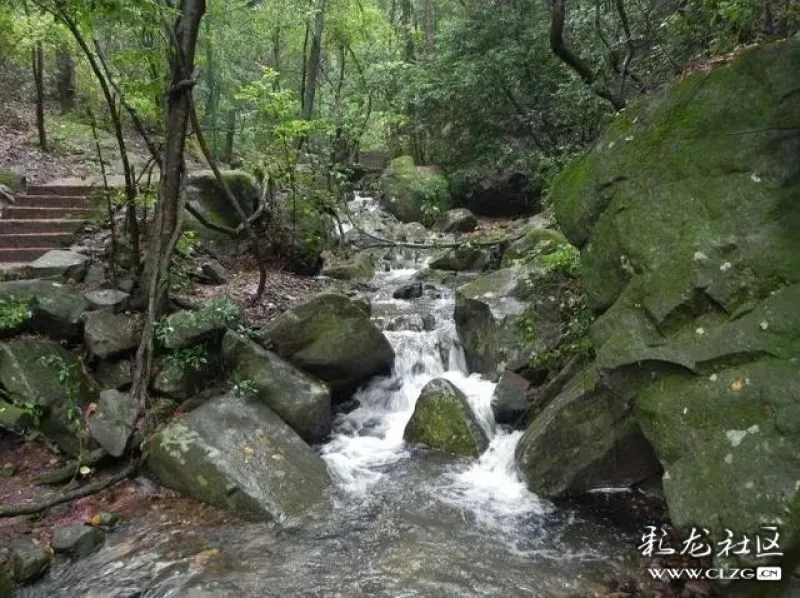 五一小长假出去野!昆明周边自驾90分钟,畅游山里的黑马景点