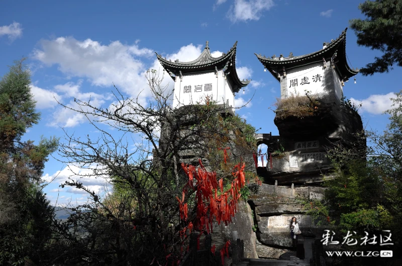 凤庆石洞寺奇景奇云