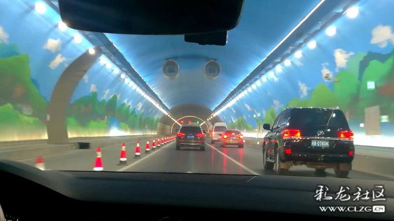 杨林彩色隧道