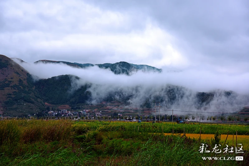 风景如画白雾村