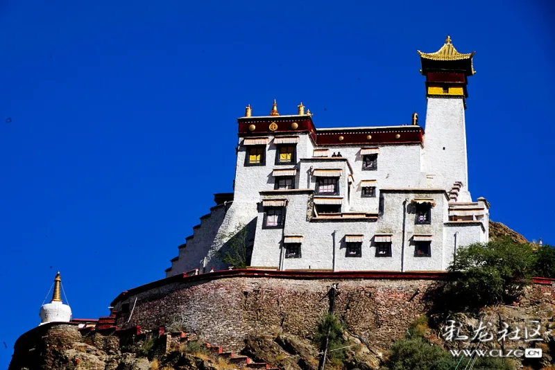 第五次进藏西藏历史上第一座宫殿雍布拉康