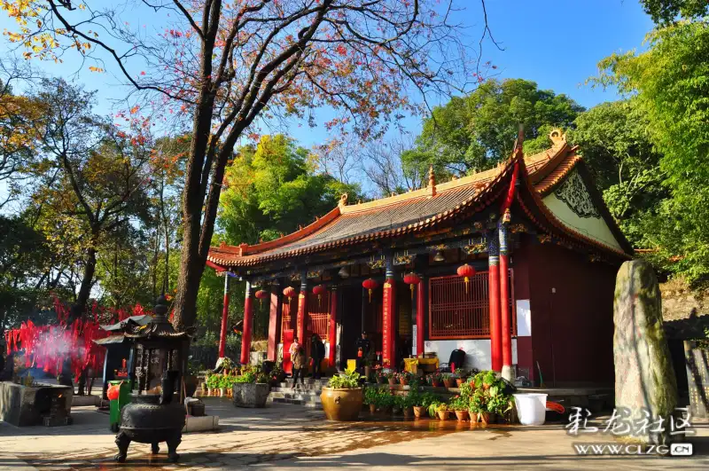 冬日暖阳走进安宁曹溪寺