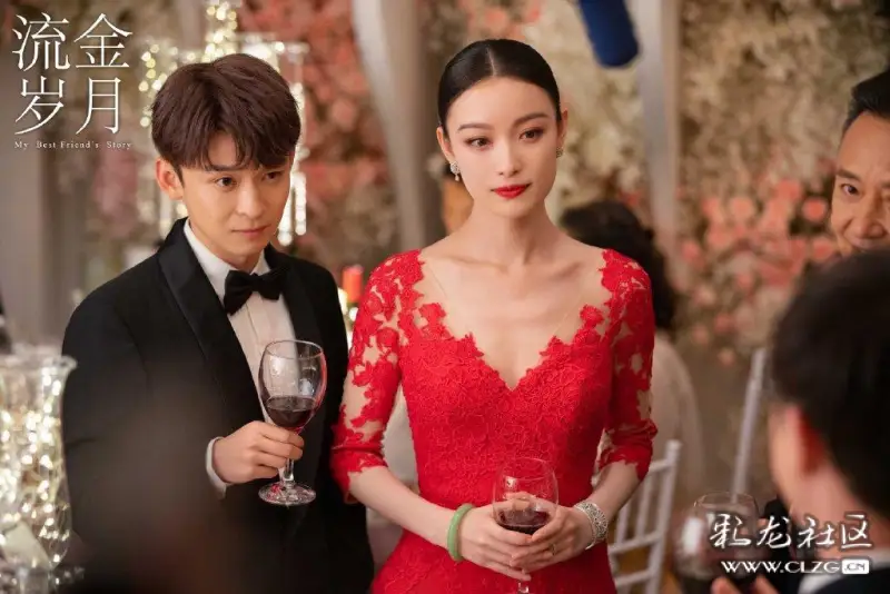 这么穿,你就是《流金岁月》里的大女主