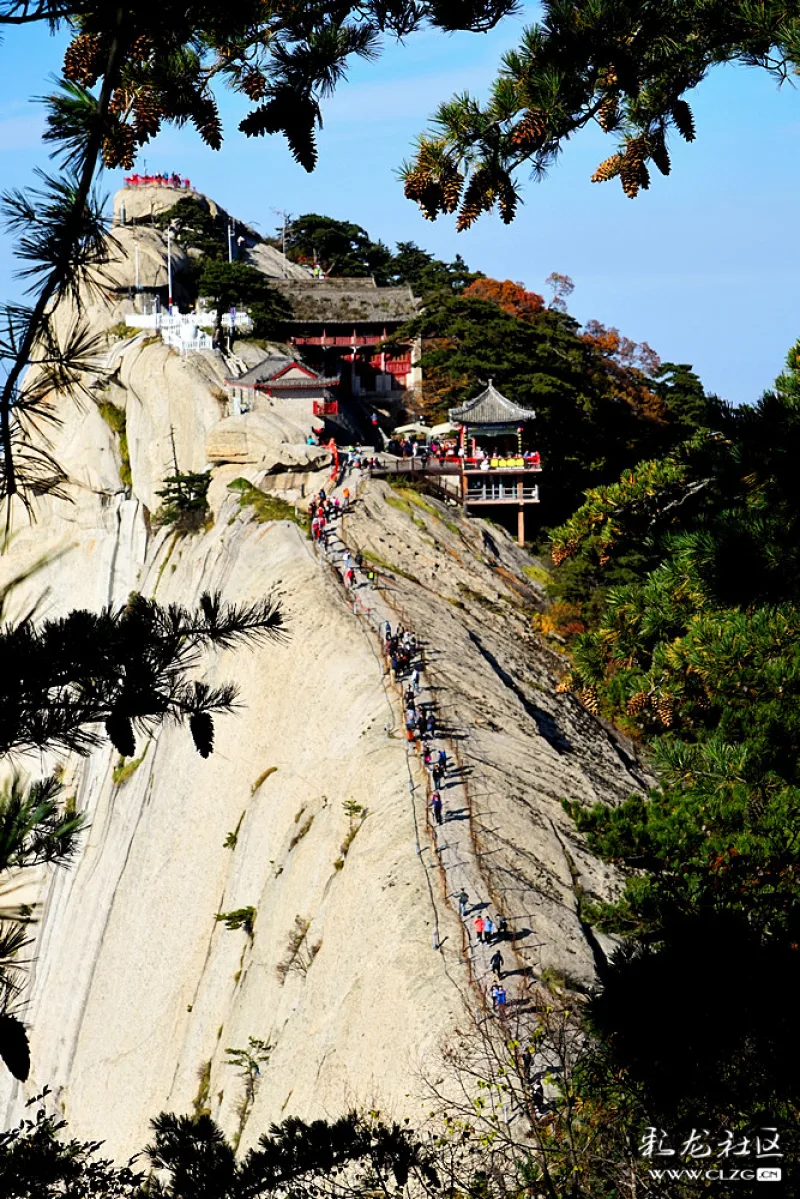 陕西行三上西岳华山航拍千姿百态的西峰