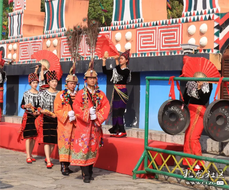 20121年牛年春节云南民族村的景颇族目瑙纵歌节一