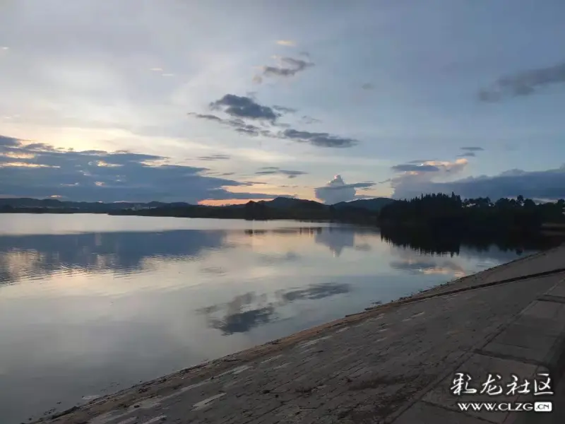 砚山听湖水库