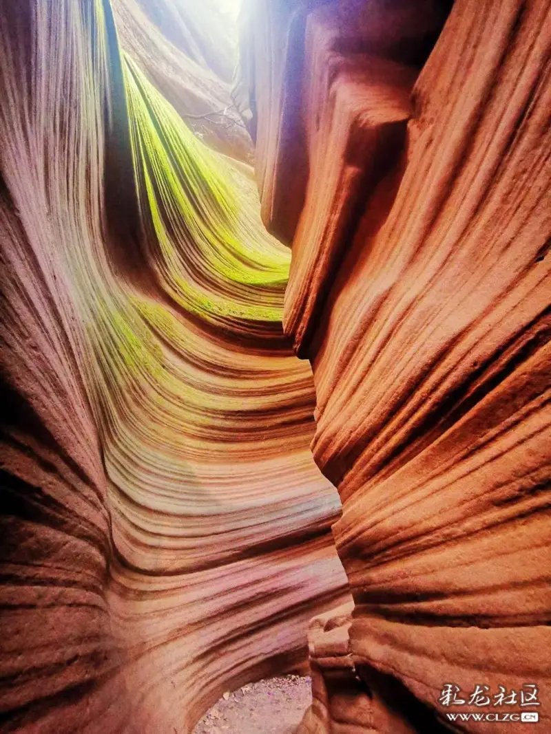 临风问天甘泉大峡谷