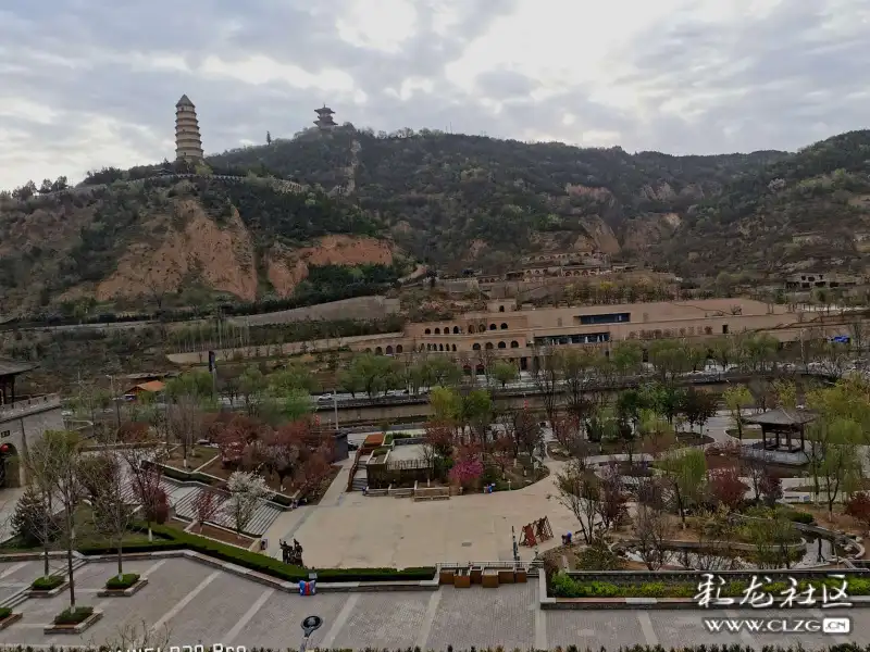 中国革命圣地延安宝塔山巍巍宝塔山滚滚延河水