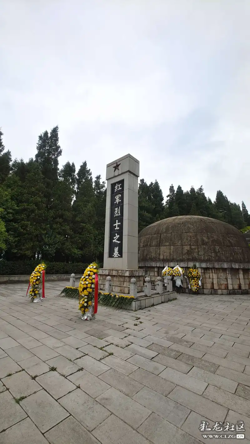 以贺龙为军团长的红二,六军团途经虎头山,遭到国民党军围攻,阻击,历时