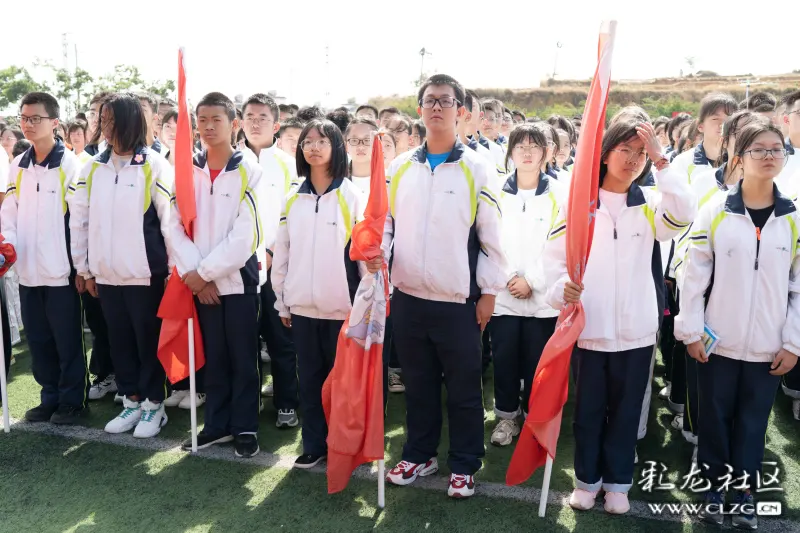 见证名校呈贡为昆明三中呈贡学校呈贡一中举行一级三等学校揭牌仪