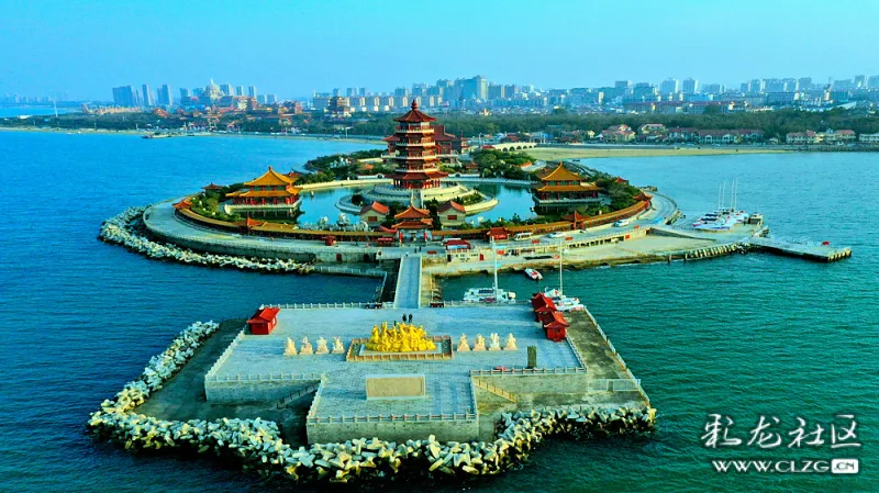 航拍山东烟台三仙山风景区,夕阳下八仙过海景色
