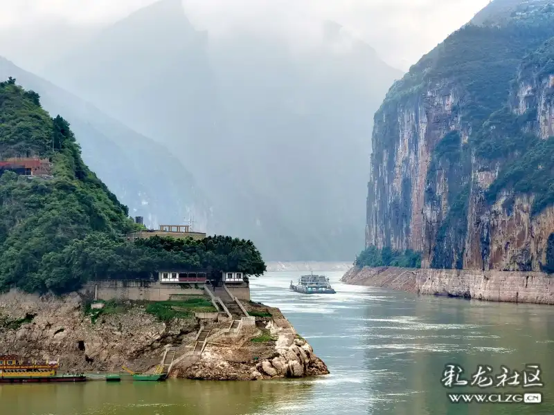 长江三峡之首瞿塘峡