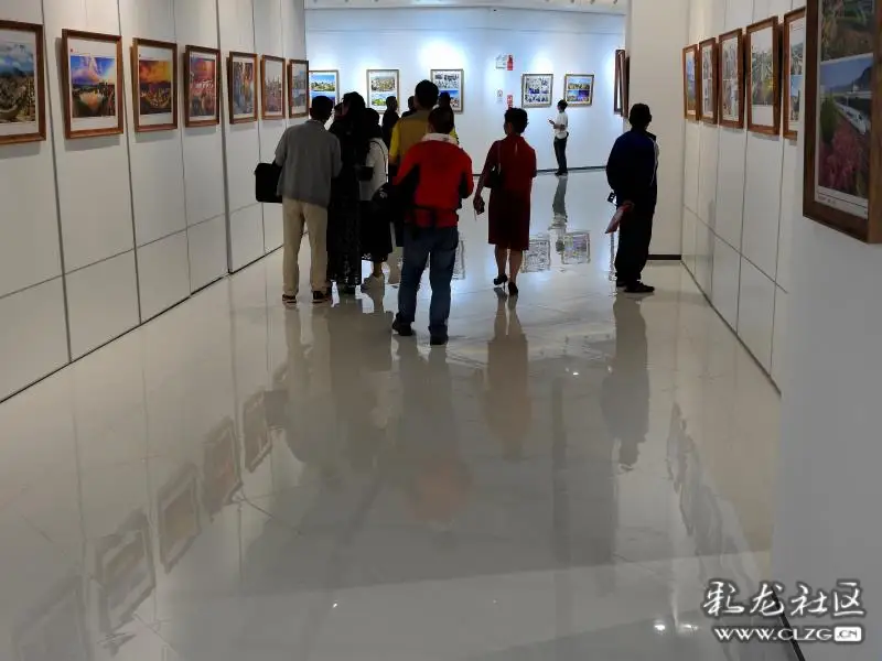 安宁市庆祝建党100周年摄影作品展开展