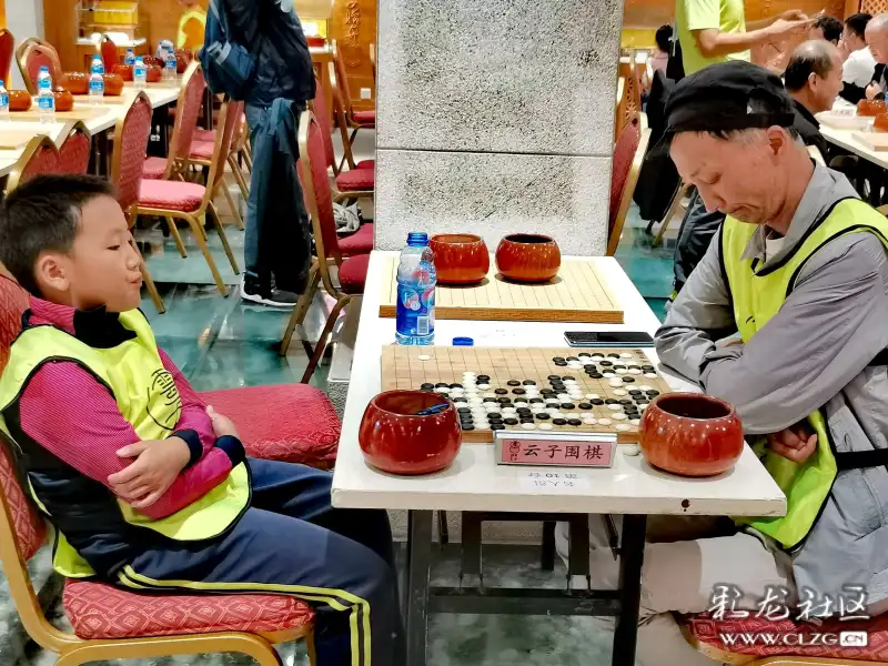 第三季遇见唯美官渡之四十六端午期间云子棋院举行百人围棋赛暨名人