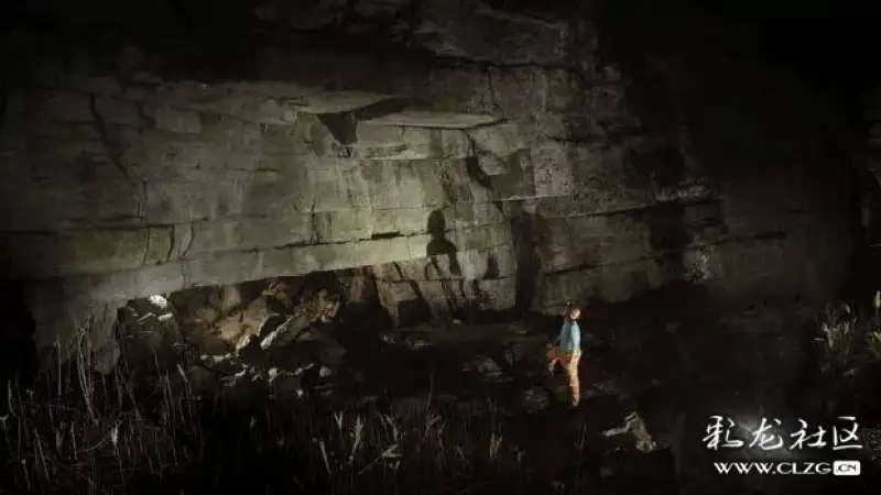 而是来探索一个震惊考古界的神秘洞穴,它就是厄瓜多尔黄金洞
