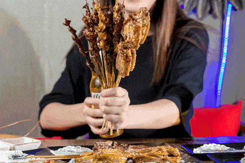 仲夏夜遇到欧洲杯,作为资深吃货的你最pick哪一款深夜宵夜