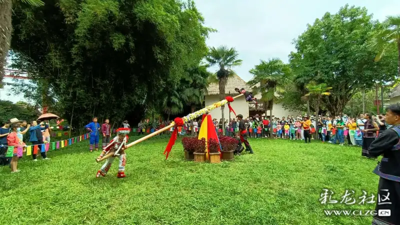 是红河哈尼族人民盛大的传统节日,犹如汉族过春节一样热闹隆重.