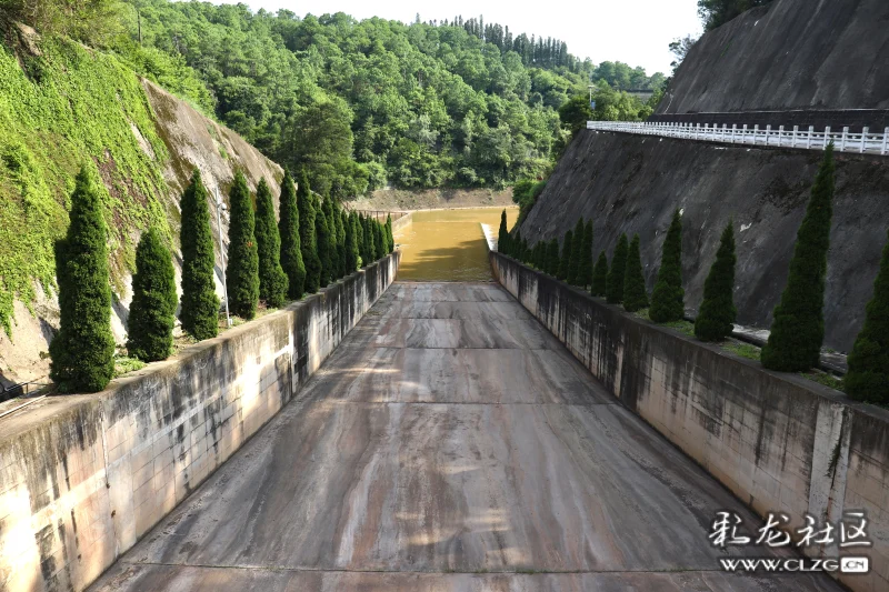 东河水库东河水库位于禄丰县城东北部的东河上属元江水系坝址位于禄丰