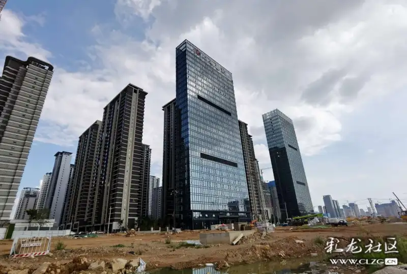 沿着飞虎大道北段在建看巫家坝之变化