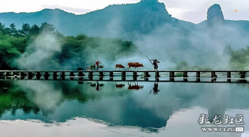 浙江丽水仙都仙堤朱潭山