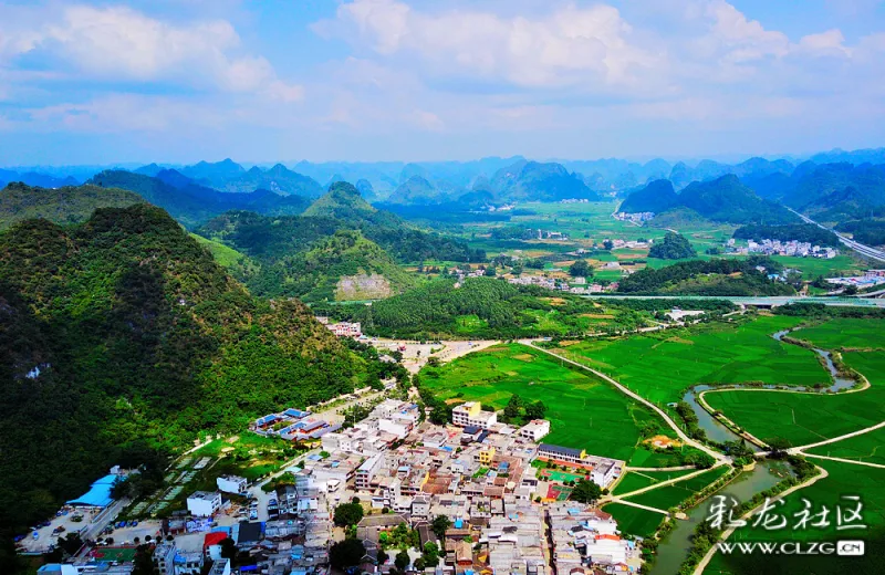 航拍:桂林山水甲天下"其实,在广西靖西县境内,处处都是小桂林呢.