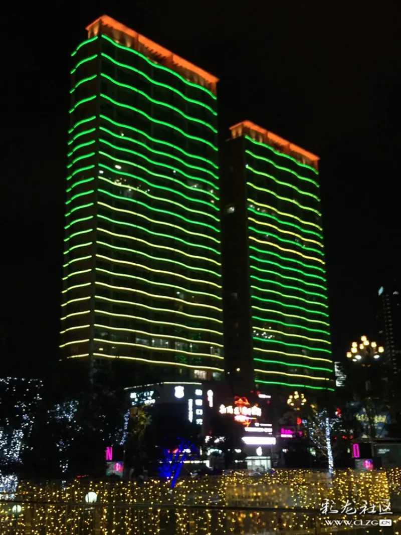 发现云南之美同德广场夜景一角