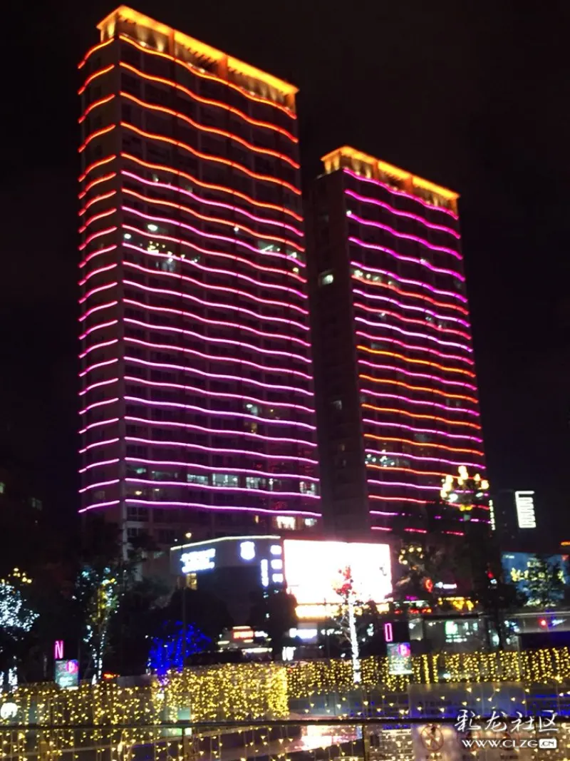 发现云南之美同德广场夜景一角