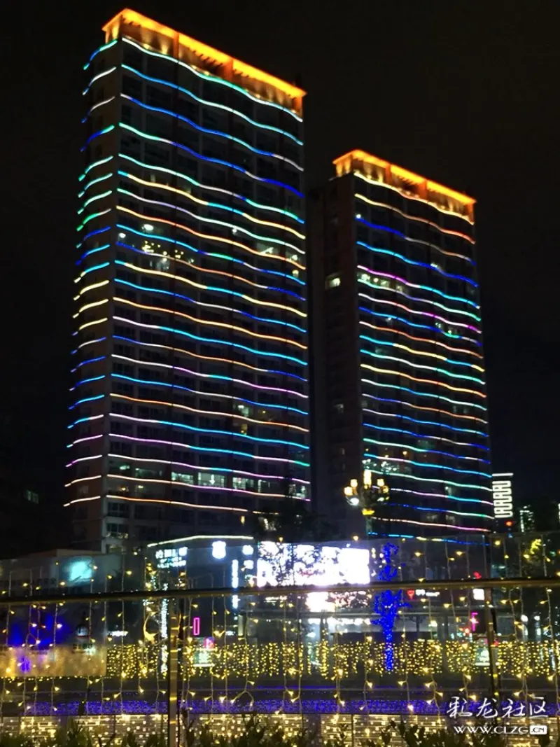 发现云南之美同德广场夜景一角