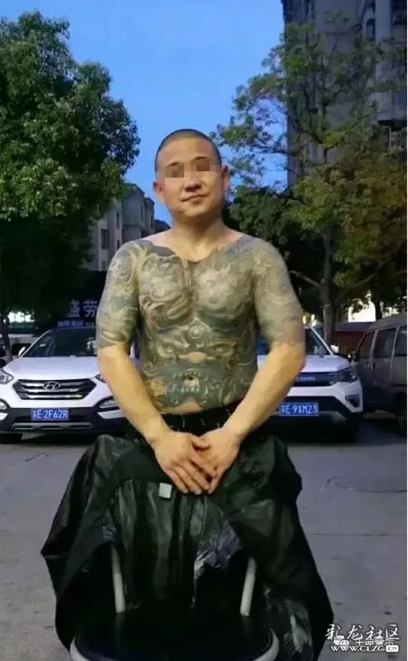 慎入砍人不成反被砍宝马男被电动车主砍死完整过程