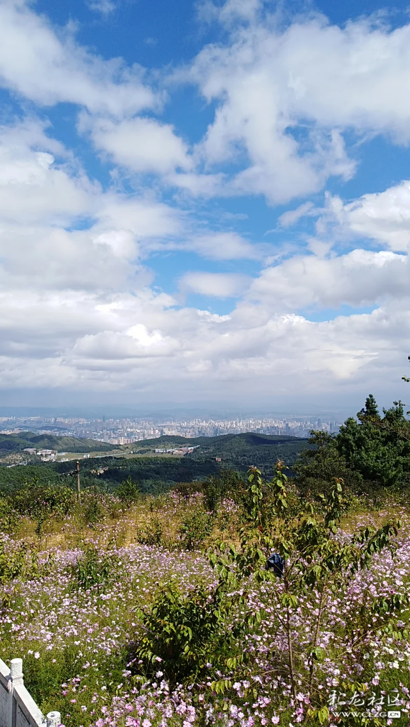 昆明香山风景区棋盘山