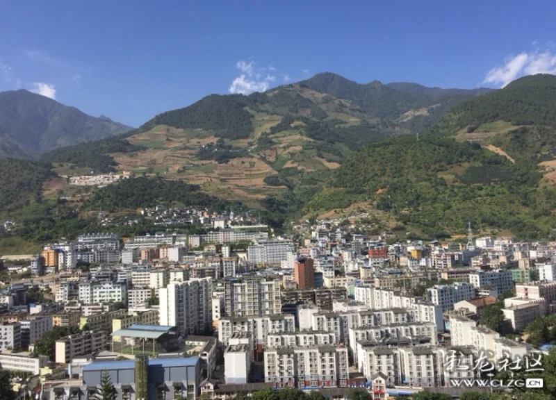 怒江州泸水县六库镇风景一角020202020202和谐塔灵山寺