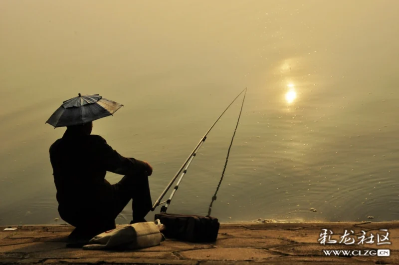南乡子钓鱼翁