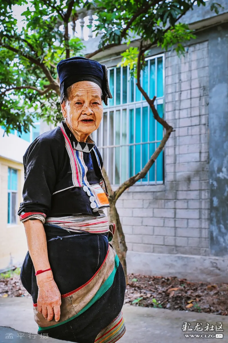 特色鲜明的大沐浴花腰傣村新农村之十三