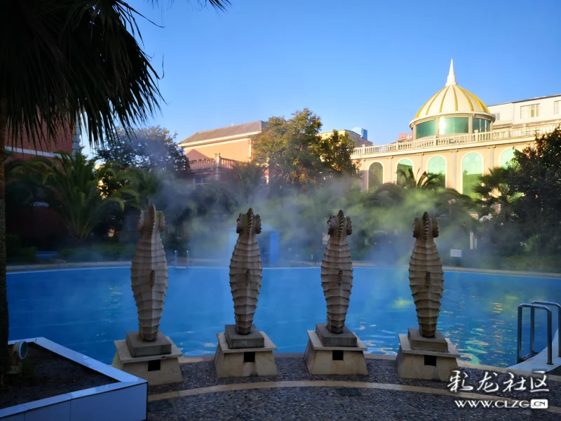 楚雄禄丰罗茨碧城温泉村作者光与影2018年11月27日