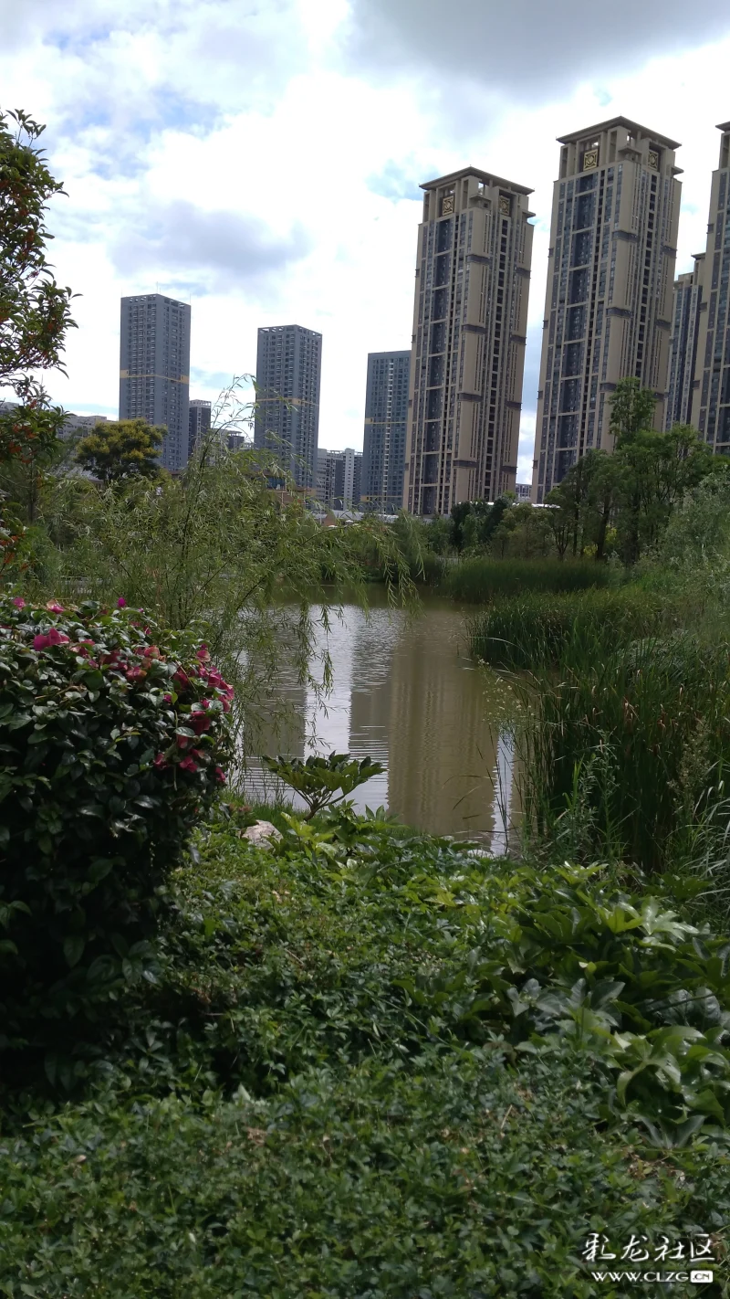 俊发城闻一多公园