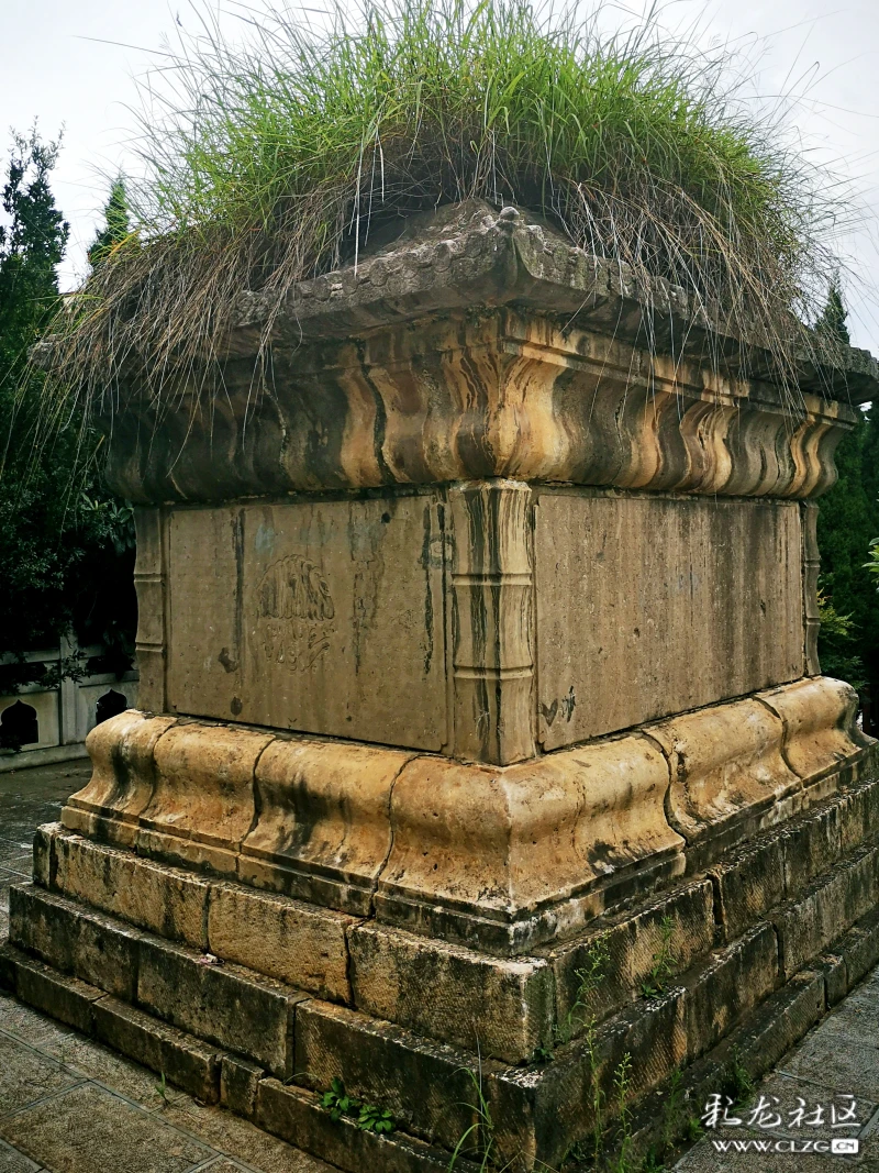 打卡赛典赤61赡思丁墓