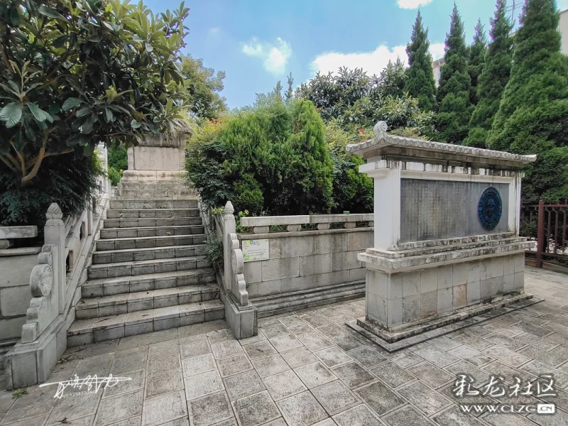 瞻仰赛典赤·赡思丁衣冠冢-彩龙社区